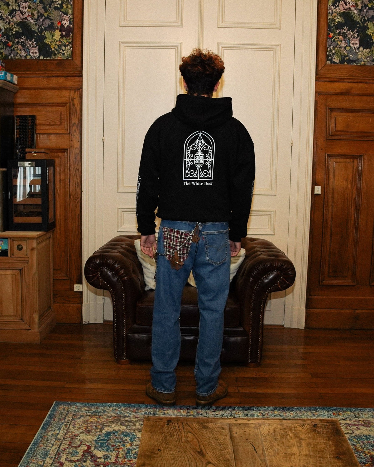 LE SWEAT "LA PORTE" - The White Door